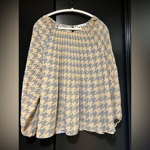 Calvin Klein Gray and Cream Houndstooth Blouse